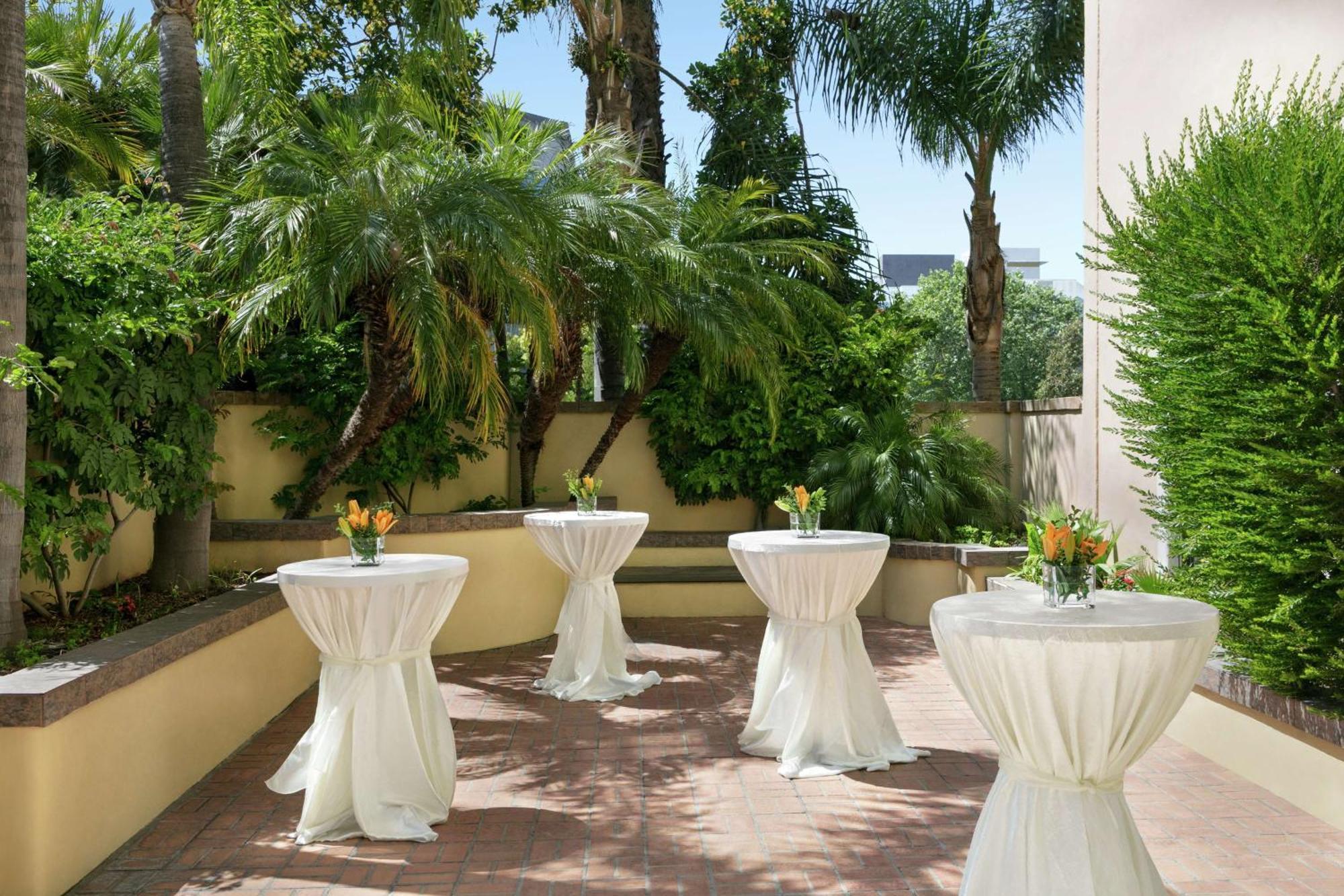Embassy Suites By Hilton Los Angeles Downey Exterior foto